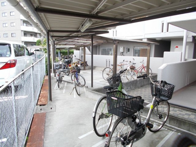【その他共用部分】 | ハイロイヤル緑地公園B棟 | 駐輪場