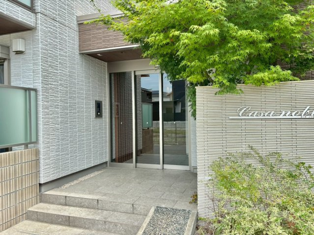 Casa nobleのエントランス