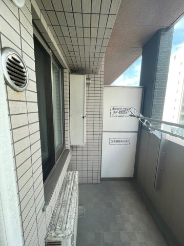 ネストピア博多祇園　博多小学校区のバルコニー|ネストピア博多祇園