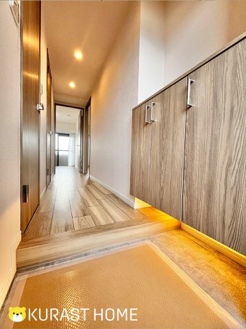 ライオンズマンション京都河原町第3　8階の玄関