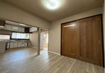 泉が丘５丁目　中古戸建の居間・リビング