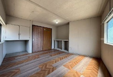 泉が丘５丁目　中古戸建の洋室