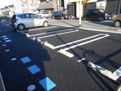 【駐車場】 | レセーナ | 駐車場です
