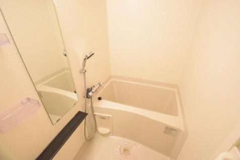 名古屋市中村区井深町の賃貸マンションの浴室