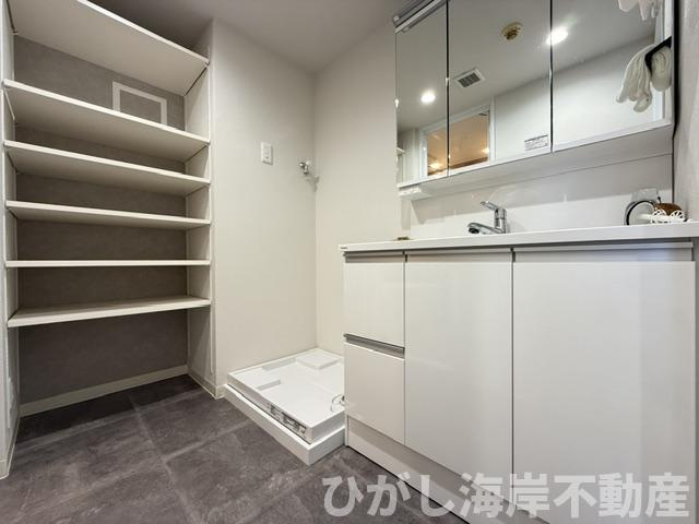 パレ平塚すみれ平参番館の脱衣所|新規リフォーム完了！　脱衣スペース