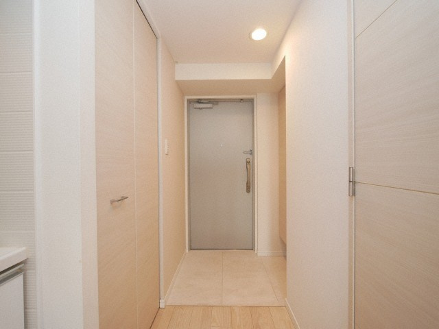 S-RESIDENCE北浜の玄関