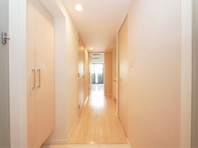 S-RESIDENCE北浜の玄関