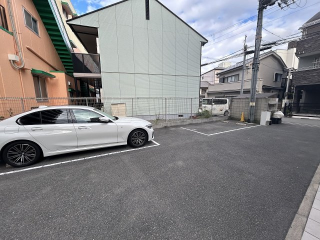 パーラム野田の駐車場