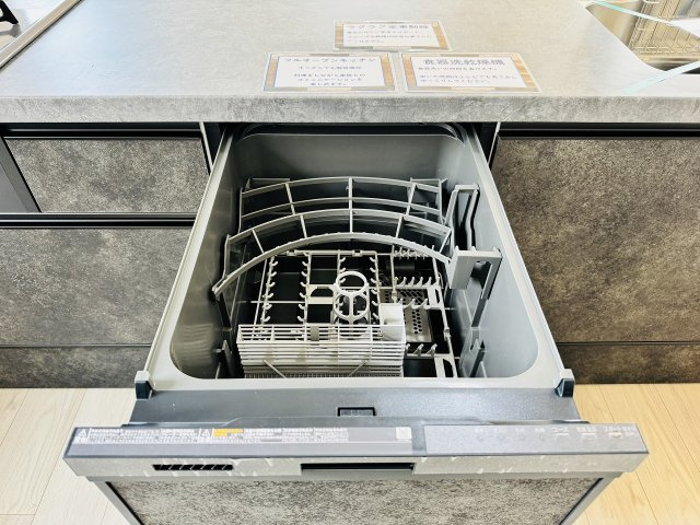 八王子市　本町　新築一戸建て　５期のキッチン|～食洗機付き　食事後の食器洗いはお任せ、家族でゆっくりとくつろげます～