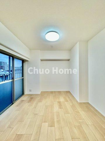 ヴェラハイツ葛西の子供部屋|【子供部屋】お子様を持つ家庭の約6割が「家族や子どものため」に購入を希望。入学後の転校を避け、広い空間でのびのび育てたいなどの親心が、家探しのきっかけになっているようです。