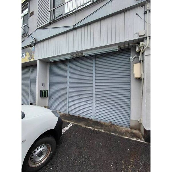村瀬店舗の外観