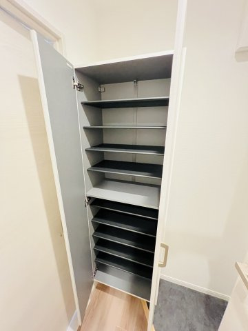 【玄関】ルクス西宮北口 
