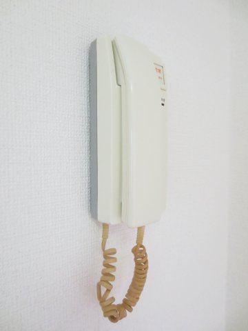 モンシャトー2号館のセキュリティ|同物件別号室