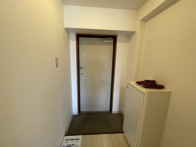 アーデン新大阪の玄関