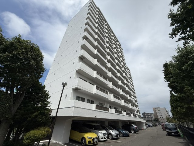 グリーンコーポ大谷地の外観