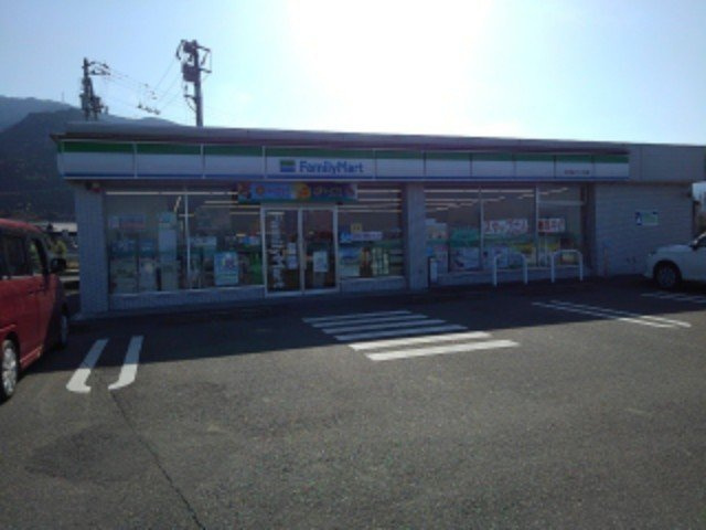 シエロ・ガーデン三島　Ｃの周辺|ファミリーマート中之庄バイパスまで600m