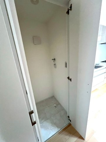 葛飾区東新小岩6丁目新築戸建て【全2棟】のランドリースペース|【同社施工例】