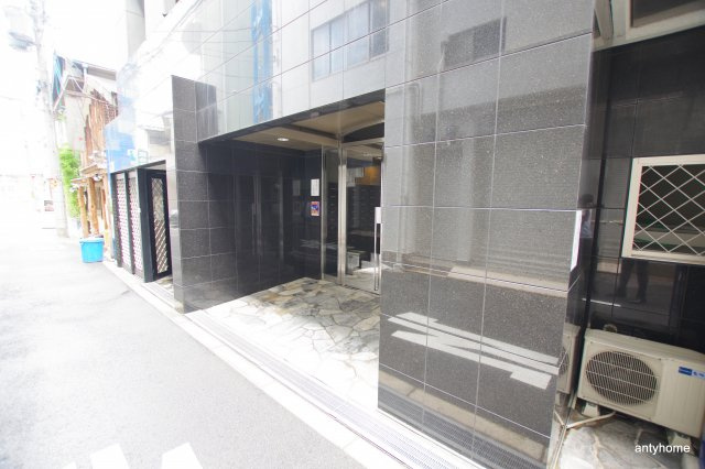 エステムコート大阪城前・OBPリバーフロント　仲介手数料無料のエントランス