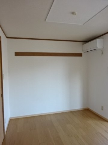 内装は落ち着いています