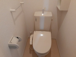 コンパクトで使いやすいトイレです