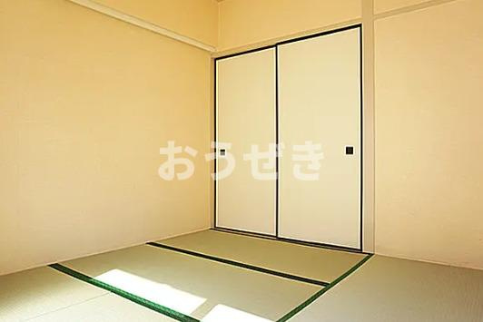 長谷川マンションの和室
