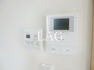 【セキュリティ】 | ラシーネ上用賀 | モニター付インターホンです。
