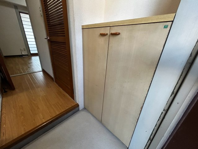 船木ハイツ２の玄関