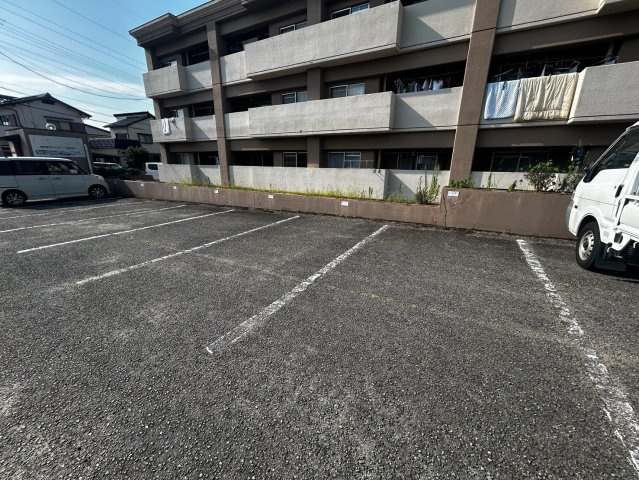 船木ハイツ２の駐車場