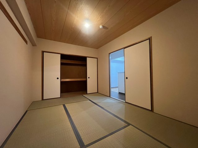 【寝室】 | アクトパレス