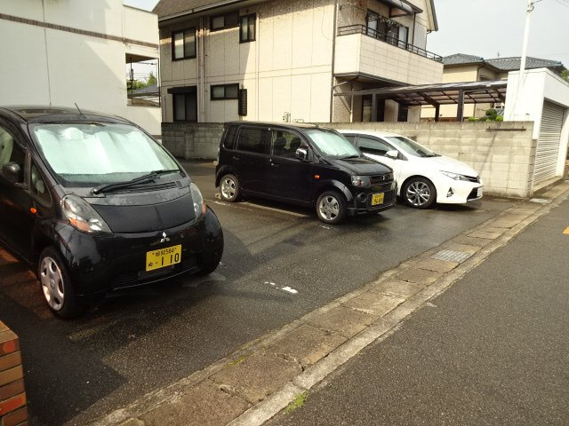 シェーンシュロス２の駐車場