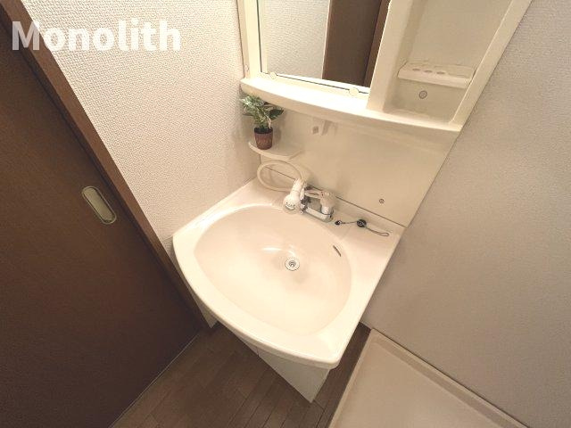 ベルフラワー2の洗面所