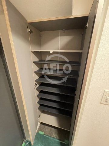 セレーノ南森町の収納|セレーノ南森町　シューズボックス