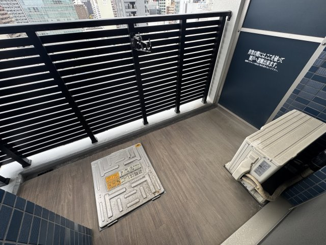 プレサンス丸の内アドブルのバルコニー