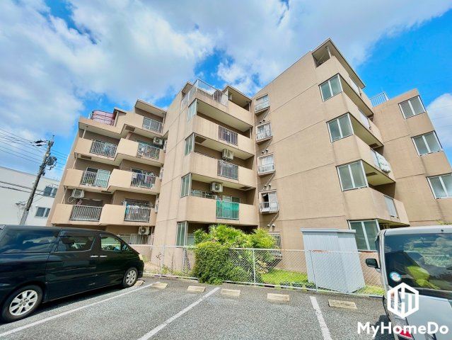 ユーハウス喜多山の外観|落ち着いた色合いと品のあるデザイン。帰るたびに安心感を感じられる佇まい。