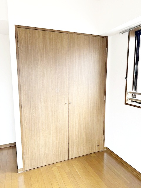 横浜市泉区中田西２丁目の賃貸マンションの収納