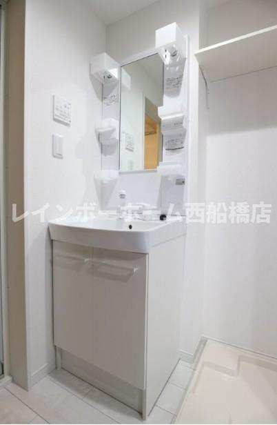 Limb Artの独立洗面台