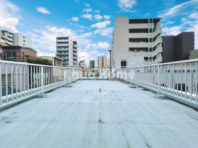 台東区清川2丁目中古住宅のバルコニー|ルーフバルコニー