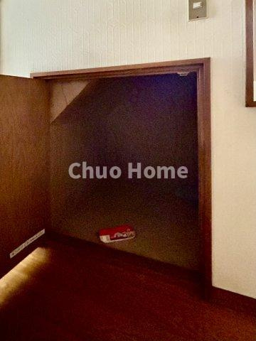 台東区清川2丁目中古住宅の収納|階段下収納