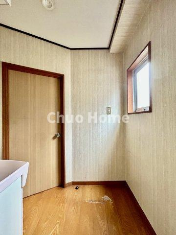 台東区清川2丁目中古住宅の脱衣所|洗面所