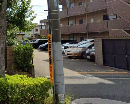 ヌーベルバーグ北柏302の駐車場