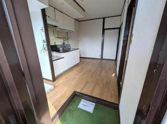 さいたま市大宮区寿能町２丁目の賃貸マンションの玄関