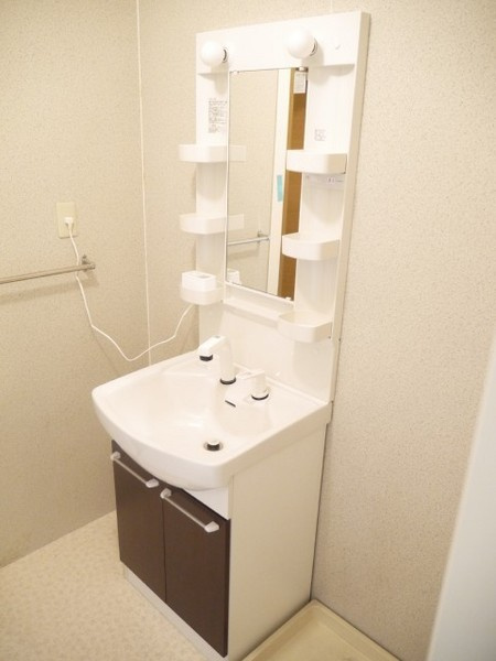 クレール大善寺【キャッシュバック対象物件】の独立洗面台|使いやすい独立洗面台です