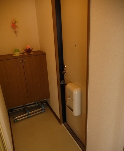 クレール大善寺【キャッシュバック対象物件】の玄関|落ち着いた玄関です