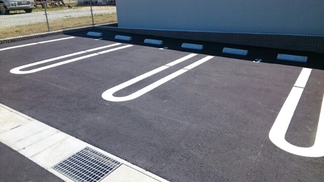 クオーレⅠの駐車場