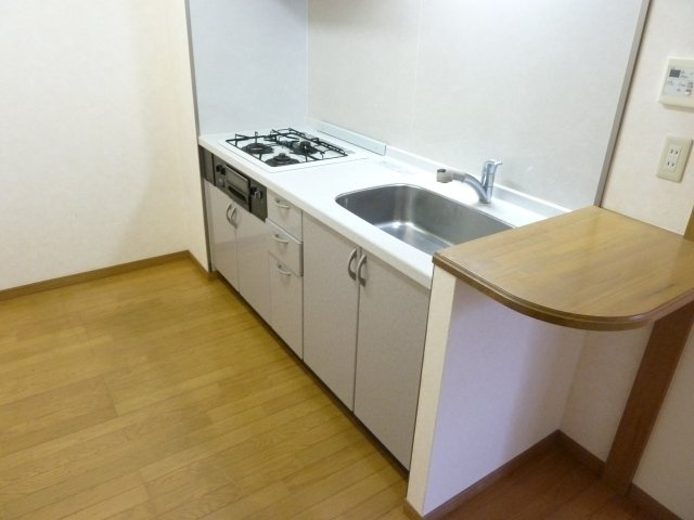 グランピリエのキッチン|別のお部屋の写真です