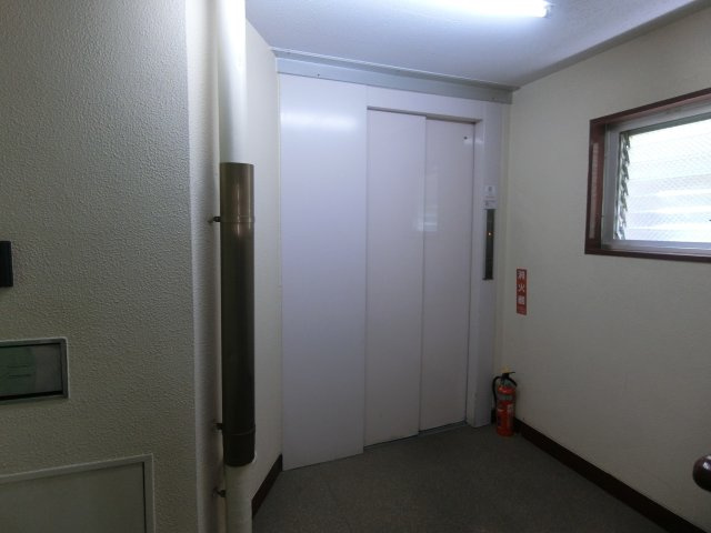 リファレンス元住吉の玄関