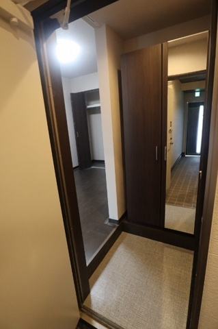 【玄関】