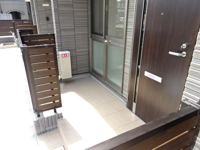 グレースヤナセⅡの玄関