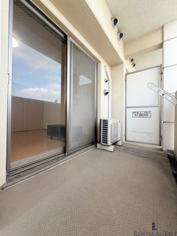 AXIS桜通内山のバルコニー