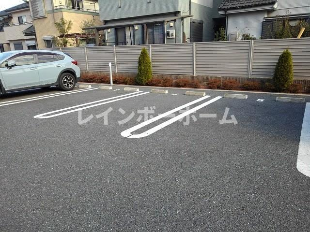 Autumn’sの駐車場